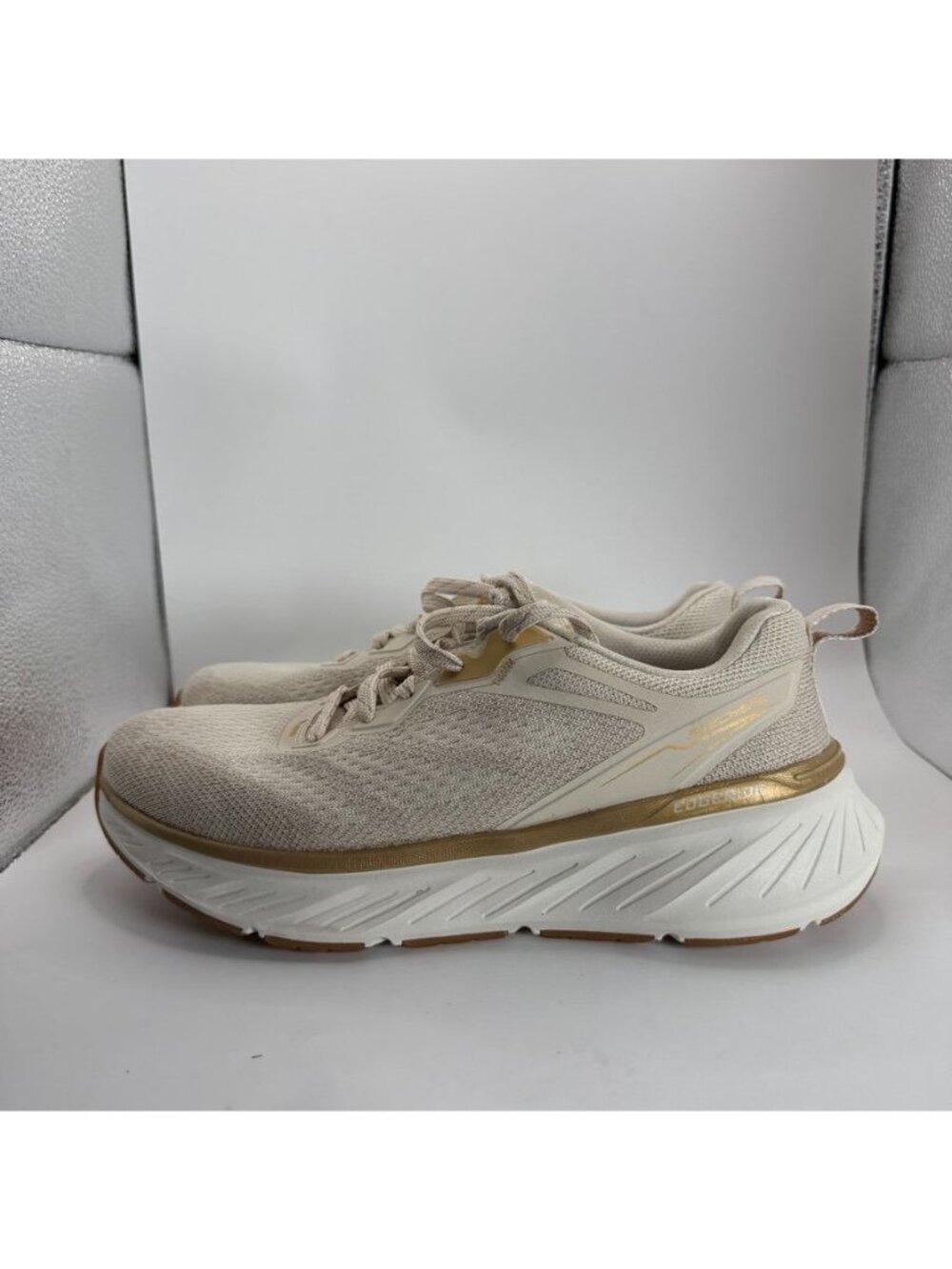 Skechers Womens Edgeride Sneakers Beige Gold Memory Foam Size 6.5 Lightweight - Picture 4 of 7